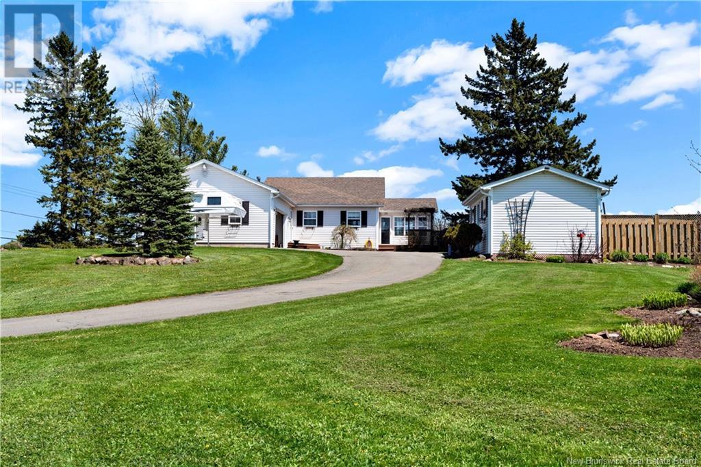 251 Pre D'en Haut Street, Memramcook, New Brunswick  E4K 1K4 - Photo 3 - NB119096