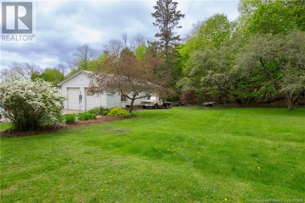 1195 Main Street, Hampton, New Brunswick  E5N 6G6 - Photo 35 - NB119073