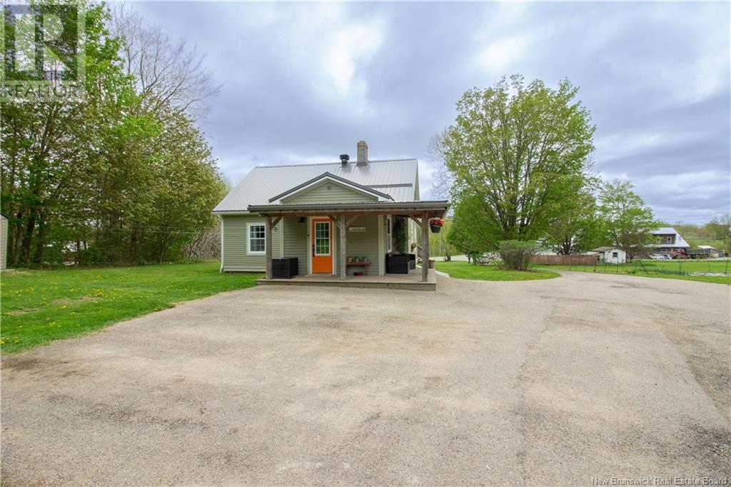 1195 Main Street, Hampton, New Brunswick  E5N 6G6 - Photo 4 - NB119073