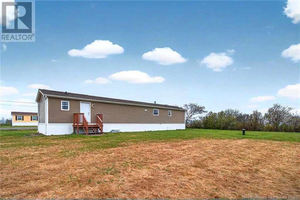 14 Frank Street, Bas Cap Pele, New Brunswick  E4N 0E6 - Photo 4 - NB118877