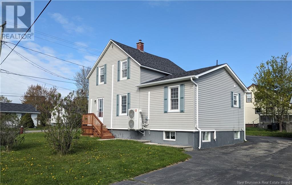 51 Elizabeth Street, Miramichi, New Brunswick  E1V 1W1 - Photo 2 - NB119082