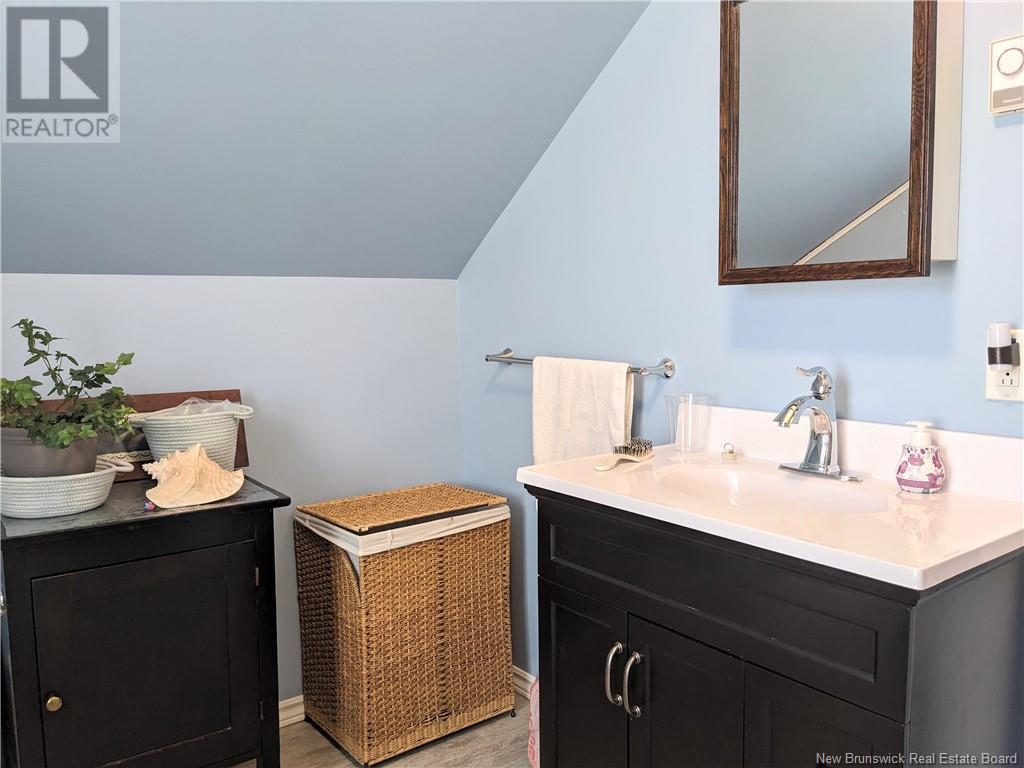 51 Elizabeth Street, Miramichi, New Brunswick  E1V 1W1 - Photo 33 - NB119082