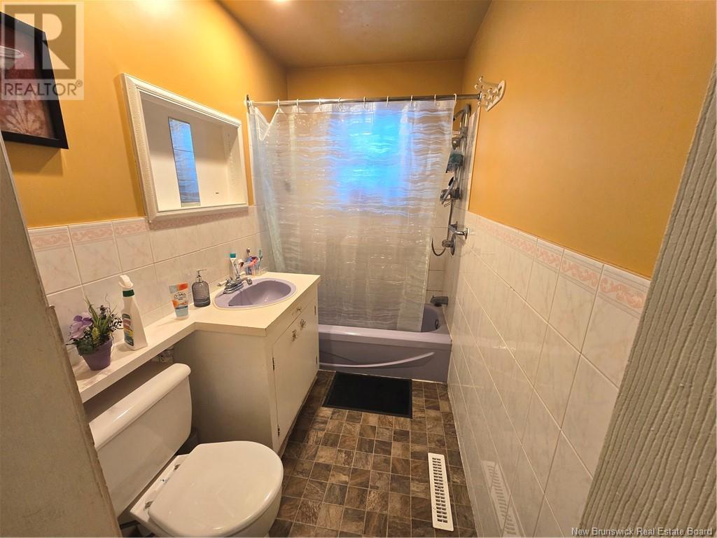 701 Yale Avenue, Riverview, New Brunswick  E1B 2C3 - Photo 11 - NB119112