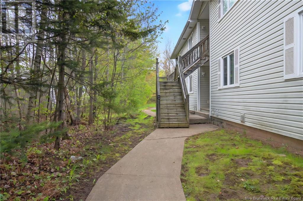 20 Damien Unit# 2, Dieppe, New Brunswick  E1A 7S9 - Photo 4 - NB119135