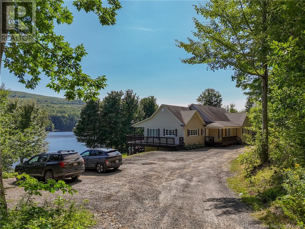 165 Route 105, Southampton, New Brunswick  E6G 1J3 - Photo 2 - NB118325
