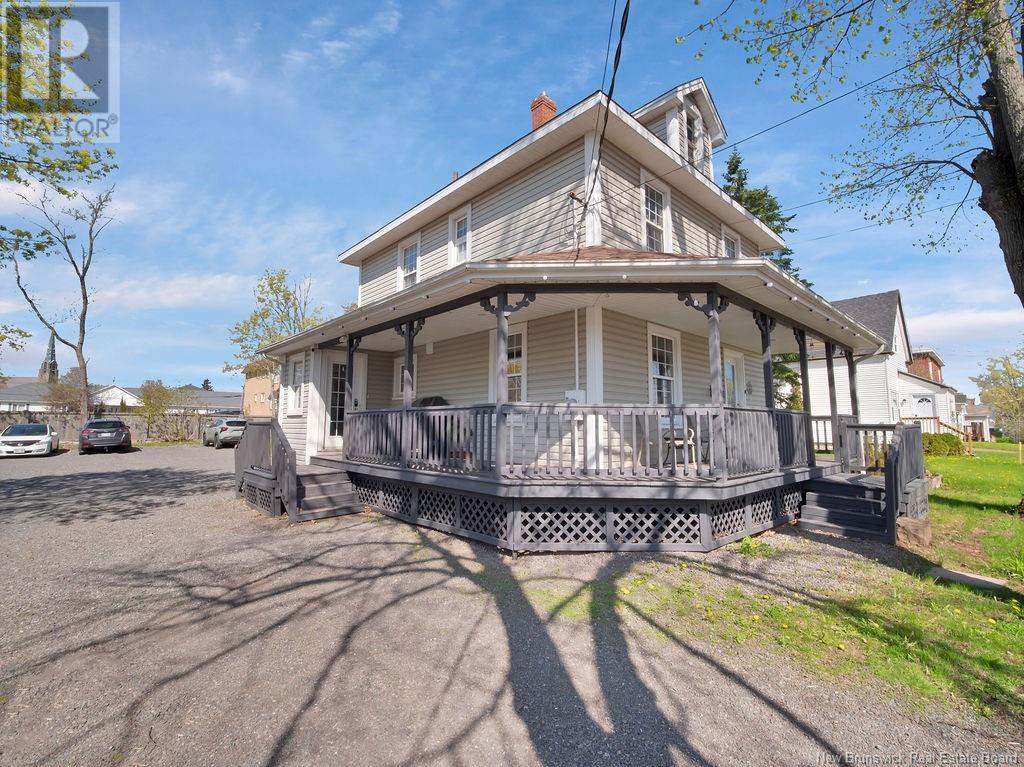 52 Mcsweeney Avenue, Moncton, New Brunswick  E1C 7C7 - Photo 1 - NB119155
