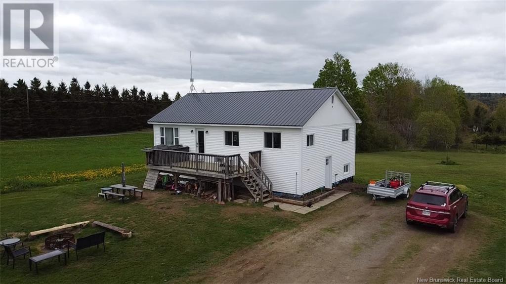 1707 105 Route, Mactaquac, New Brunswick  E6L 1C4 - Photo 1 - NB119024