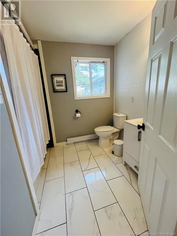209 Kingsway Avenue, Miramichi, New Brunswick  E1V 3B9 - Photo 18 - NB119152