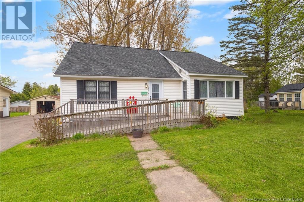742 Maclaren Avenue, Fredericton, New Brunswick  E3A 3L5 - Photo 1 - NB119167