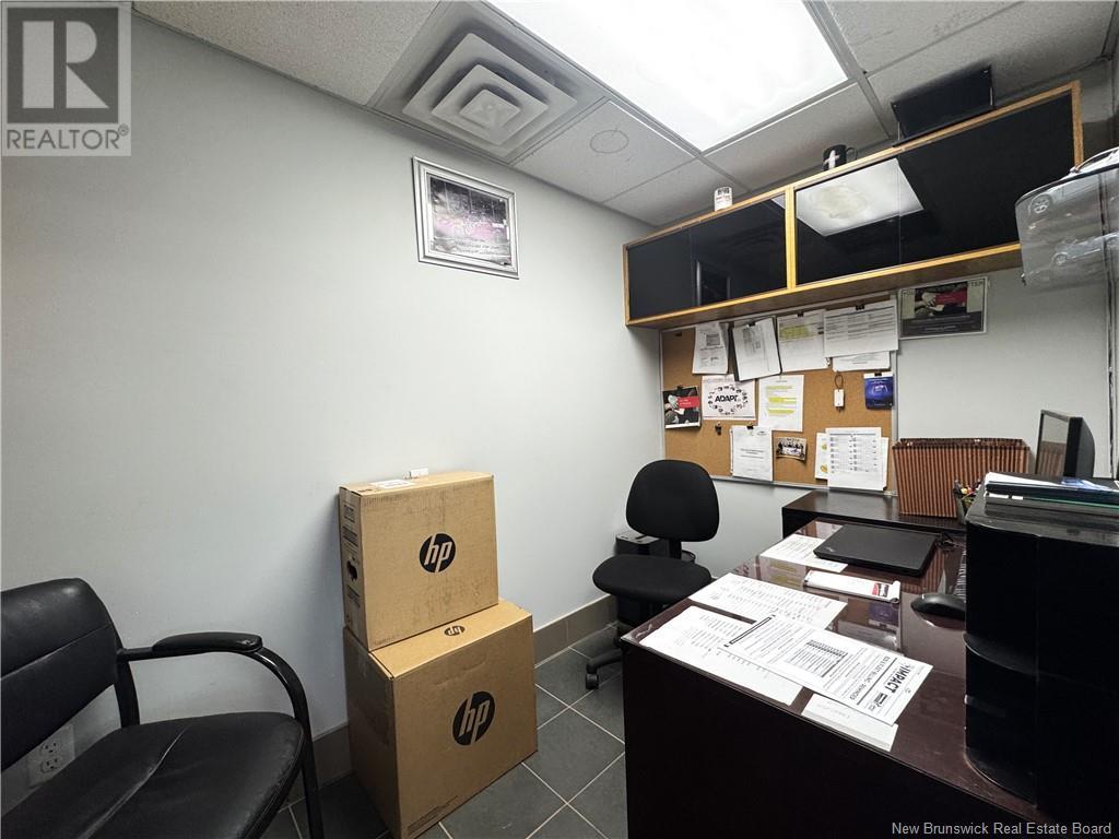 184 Main Street, Fredericton, New Brunswick  E3A 1C8 - Photo 11 - NB119133