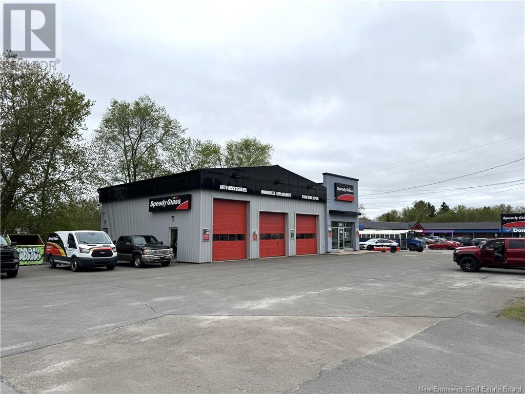 184 Main Street, Fredericton, New Brunswick  E3A 1C8 - Photo 3 - NB119133