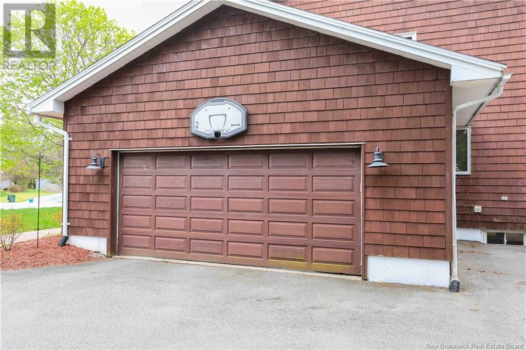 69 Donlyn Drive, Rothesay, New Brunswick  E2E 4X7 - Photo 3 - NB118800