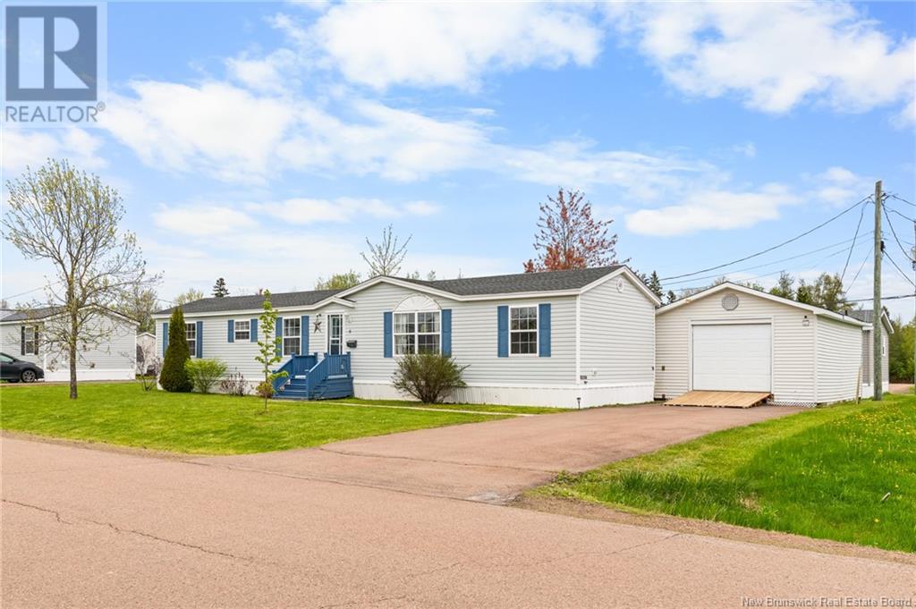 6 Sentier Street, Moncton, New Brunswick  E1H 3J7 - Photo 2 - NB119177