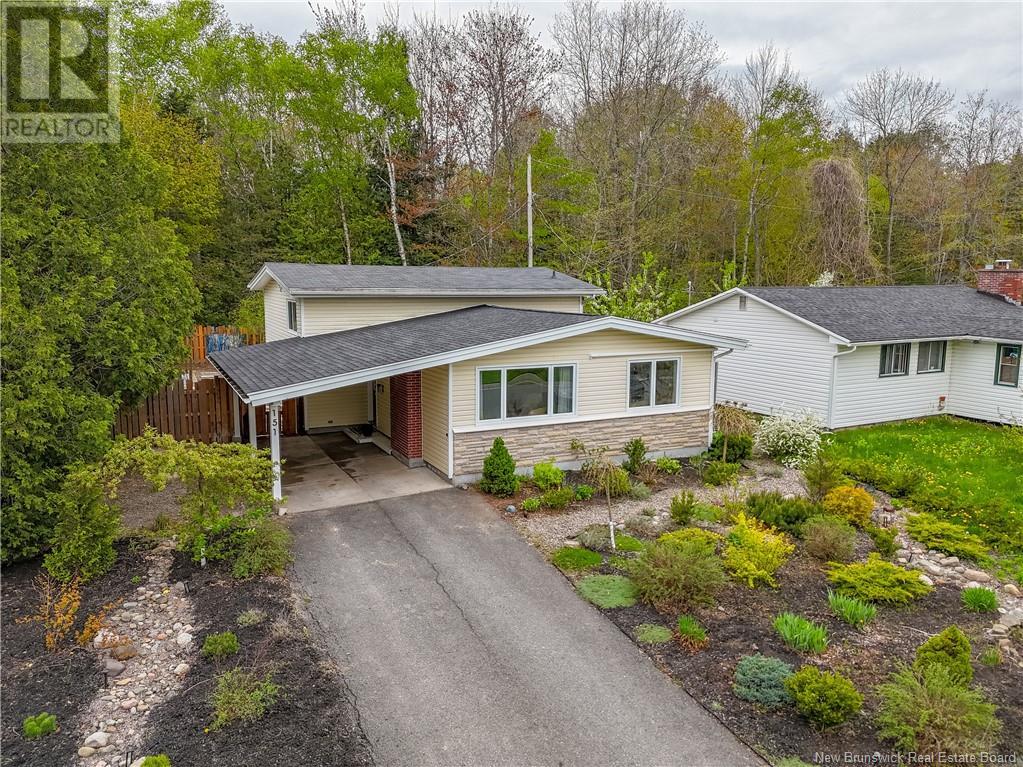 151 Beechwood Crescent, Fredericton, New Brunswick  E3B 2S9 - Photo 2 - NB119104