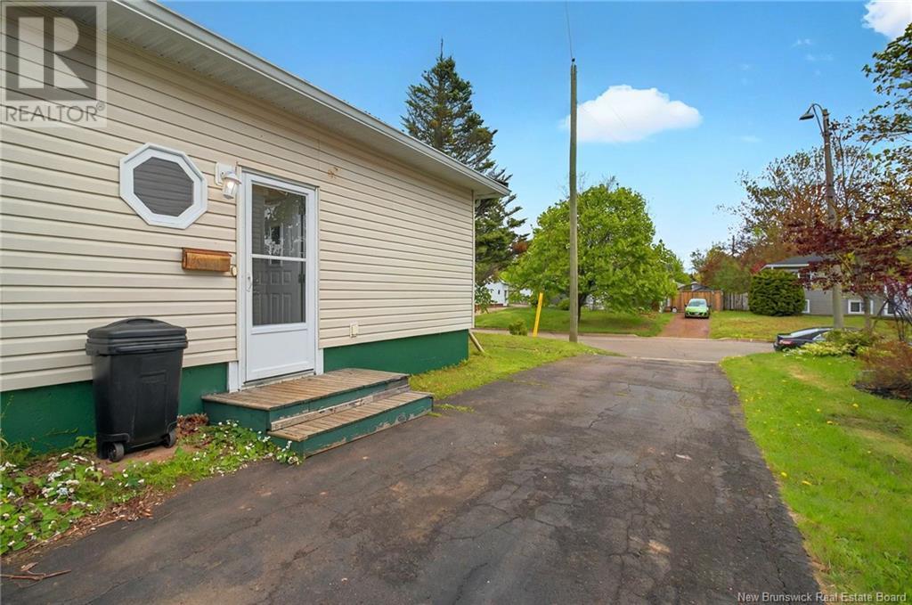12 Borden Street, Riverview, New Brunswick  E1B 3N8 - Photo 11 - NB119173