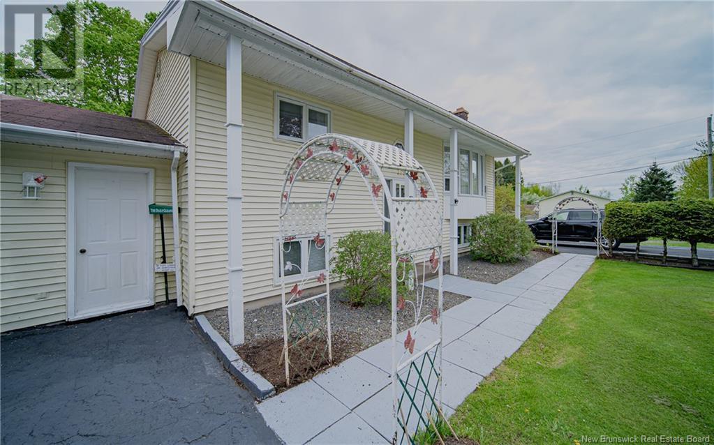 168 Mcgregor Street, Fredericton, New Brunswick  E3G 7V5 - Photo 4 - NB119201