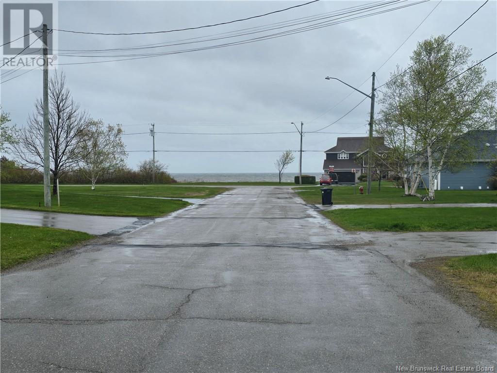 154 Atlantique Street, Beresford, New Brunswick  E8K 1Z2 - Photo 4 - NB119207