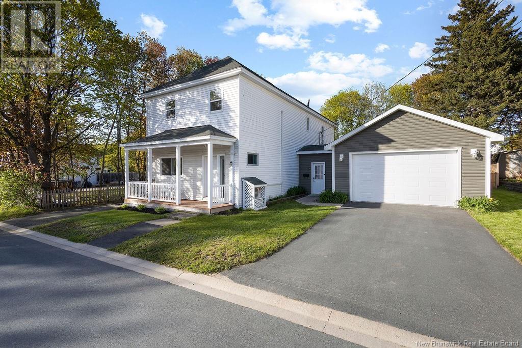 43 Princess Street, Miramichi, New Brunswick  E1N 2K4 - Photo 2 - NB119208
