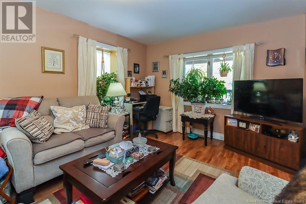 80-82 Peter Street, Sussex, New Brunswick  E4E 2J6 - Photo 10 - NB119219