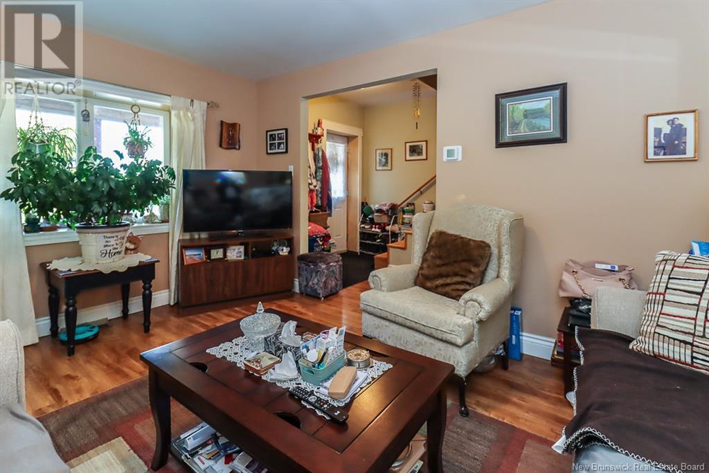80-82 Peter Street, Sussex, New Brunswick  E4E 2J6 - Photo 11 - NB119219