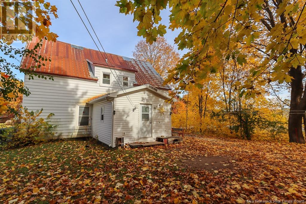80-82 Peter Street, Sussex, New Brunswick  E4E 2J6 - Photo 5 - NB119219