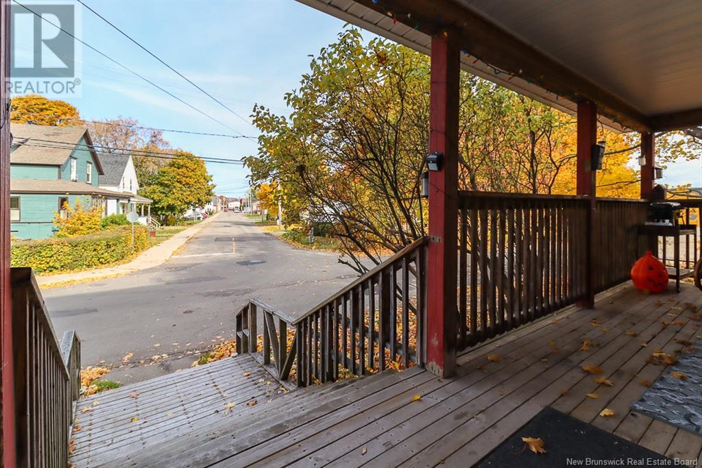 80-82 Peter Street, Sussex, New Brunswick  E4E 2J6 - Photo 6 - NB119219