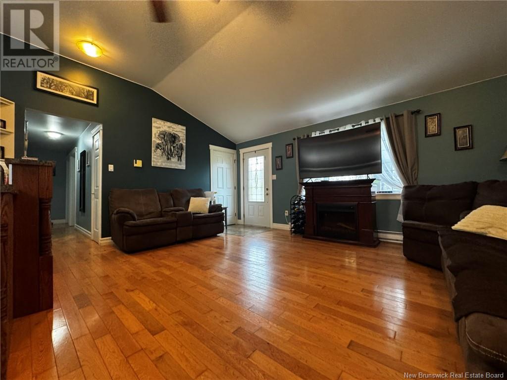 168 Mccosh Crescent, Miramichi, New Brunswick  E1V 5W8 - Photo 7 - NB119221