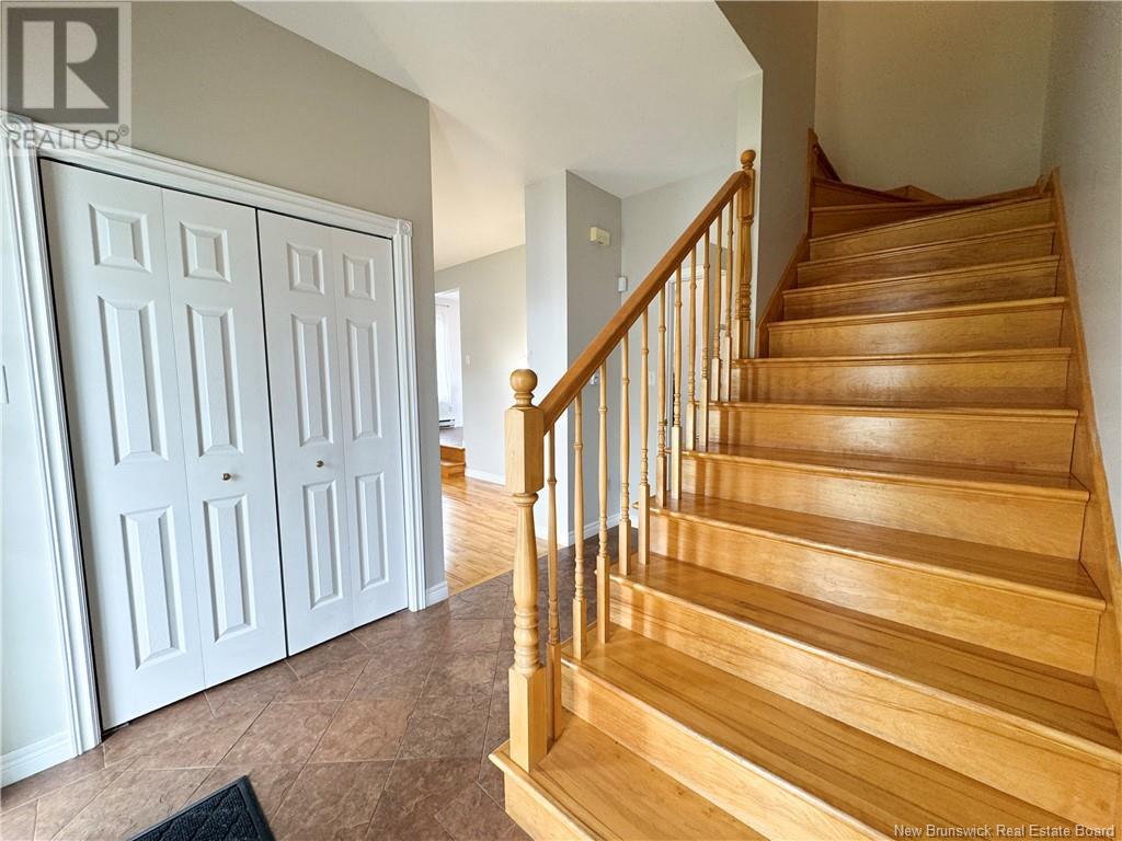 31 Francis Street, Moncton, New Brunswick  E1A 7G8 - Photo 3 - NB119188
