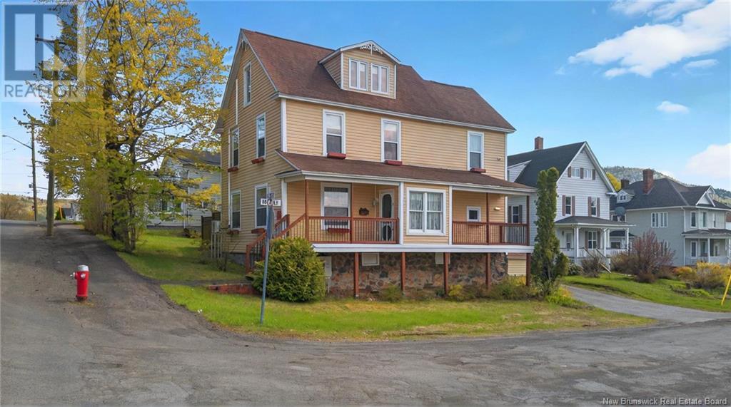 25 Central Street, Campbellton, New Brunswick  E3N 2A3 - Photo 1 - NB119216
