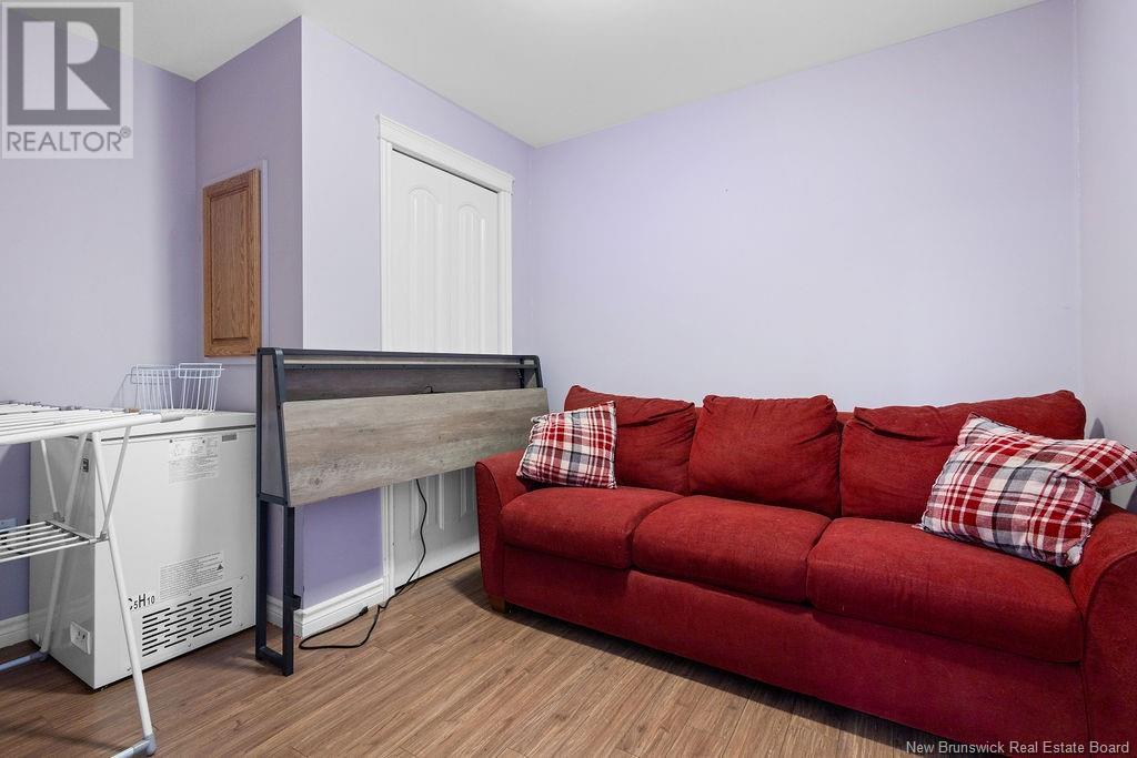 181 Wellington Street, Chatham, New Brunswick  E1N 1M2 - Photo 6 - NB118531