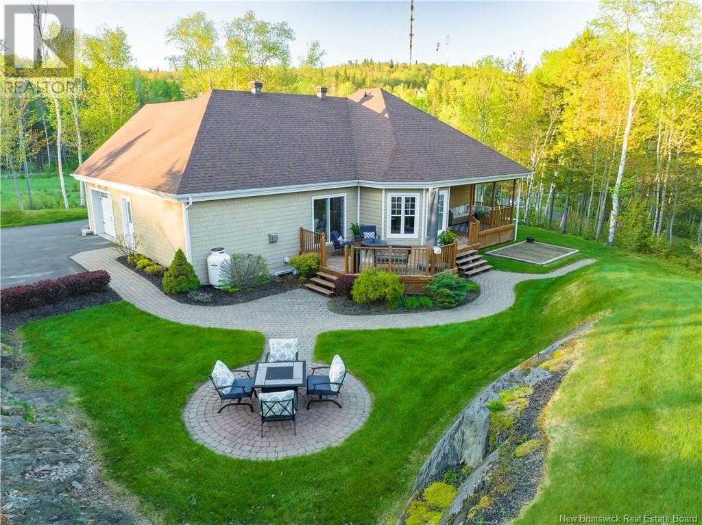 34 De La Falaise Street, Edmundston, New Brunswick  E3V 0C4 - Photo 5 - NB118999