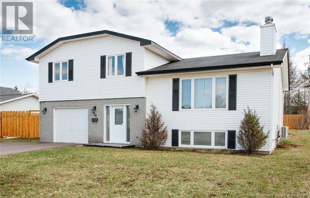 28 Cameo Court, Moncton, New Brunswick  E1A 6S2 - Photo 3 - NB119276
