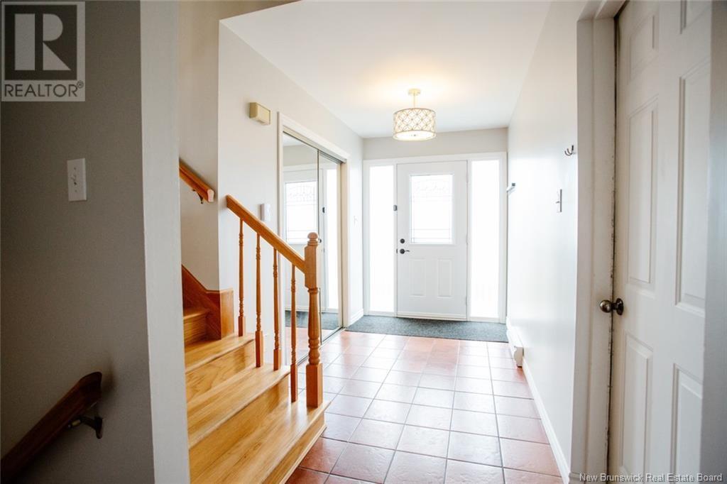 28 Cameo Court, Moncton, New Brunswick  E1A 6S2 - Photo 7 - NB119276