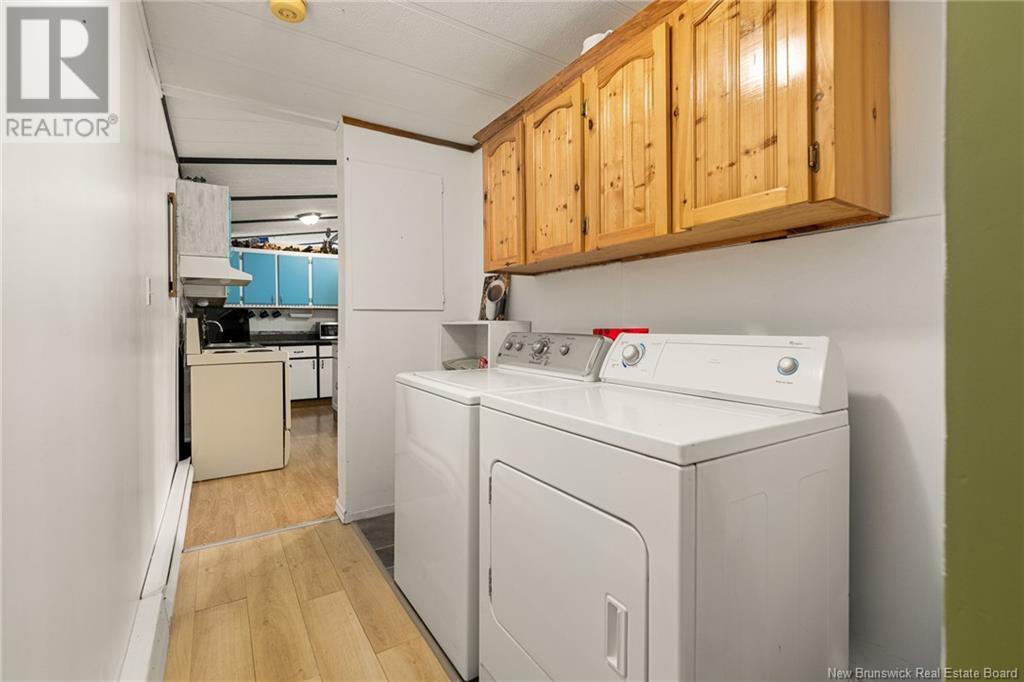 32 Midway, Moncton, New Brunswick  E1E 2J5 - Photo 15 - NB119181