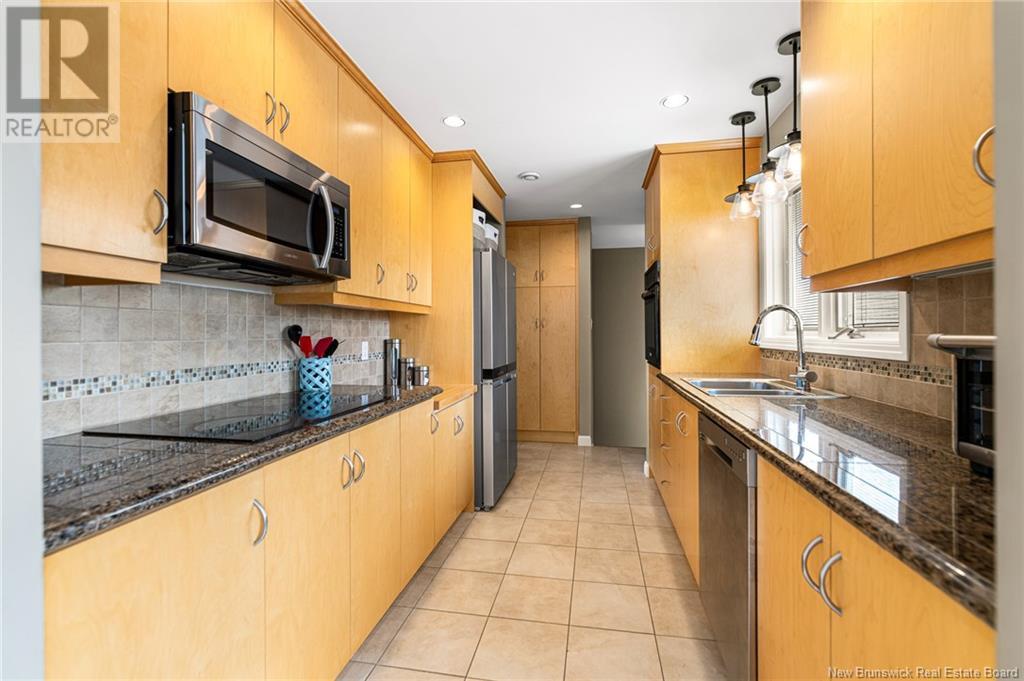2127 Amirault, Dieppe, New Brunswick  E1A 7K3 - Photo 12 - NB119202