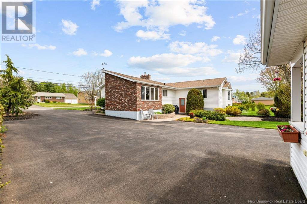 2127 Amirault, Dieppe, New Brunswick  E1A 7K3 - Photo 39 - NB119202