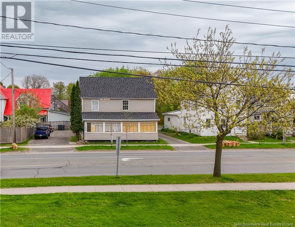 320 Smythe Street, Fredericton, New Brunswick  E3B 3E2 - Photo 2 - NB118526