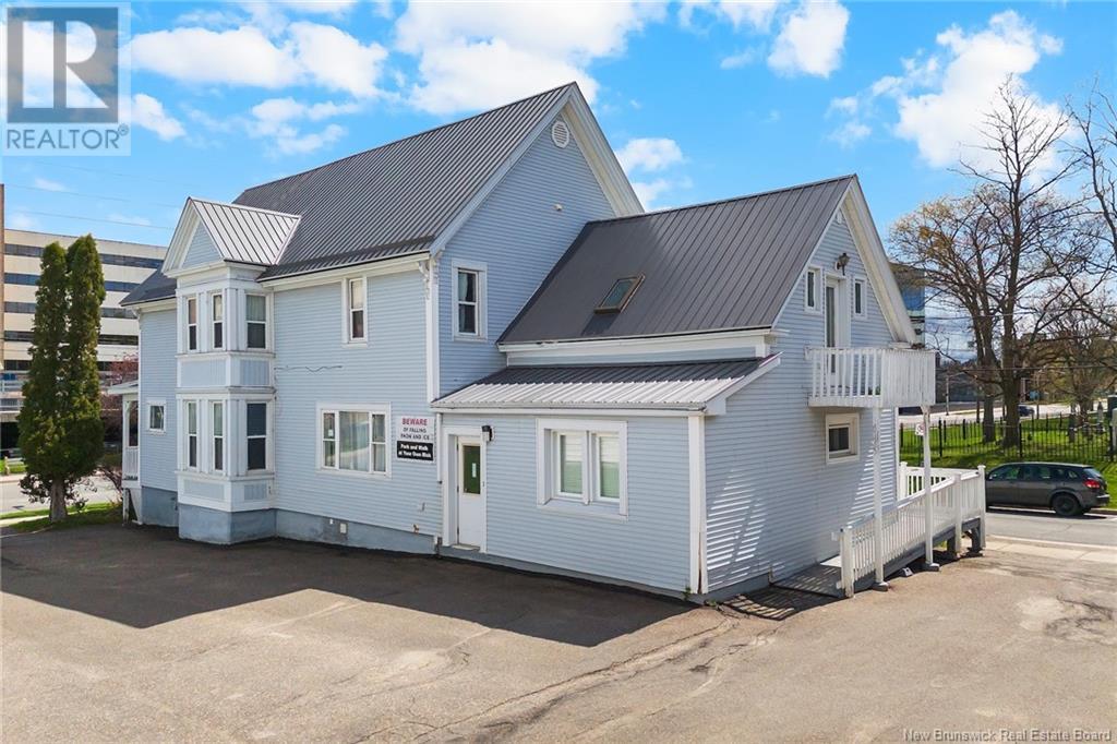 23 Sunbury Street, Fredericton, New Brunswick  E3B 3S9 - Photo 4 - NB119383
