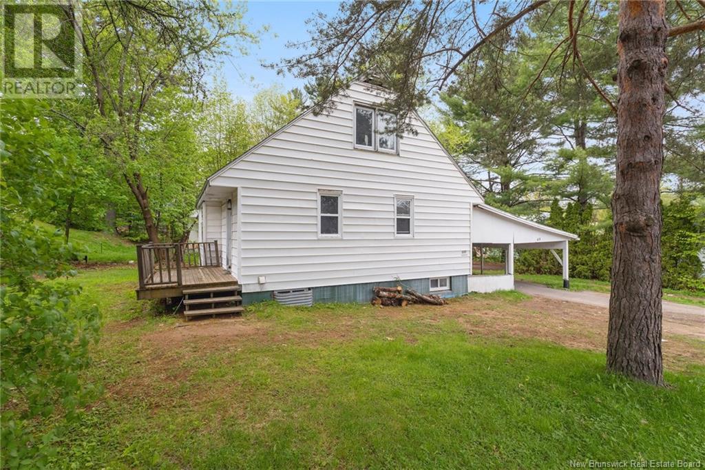 669 Beckwith Street, Fredericton, New Brunswick  E3B 2C7 - Photo 4 - NB118278