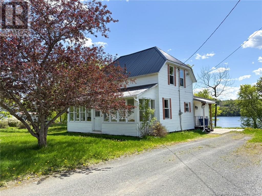 205 Upper Kent Road, Upper Kent, New Brunswick  E7J 2E3 - Photo 1 - NB119122