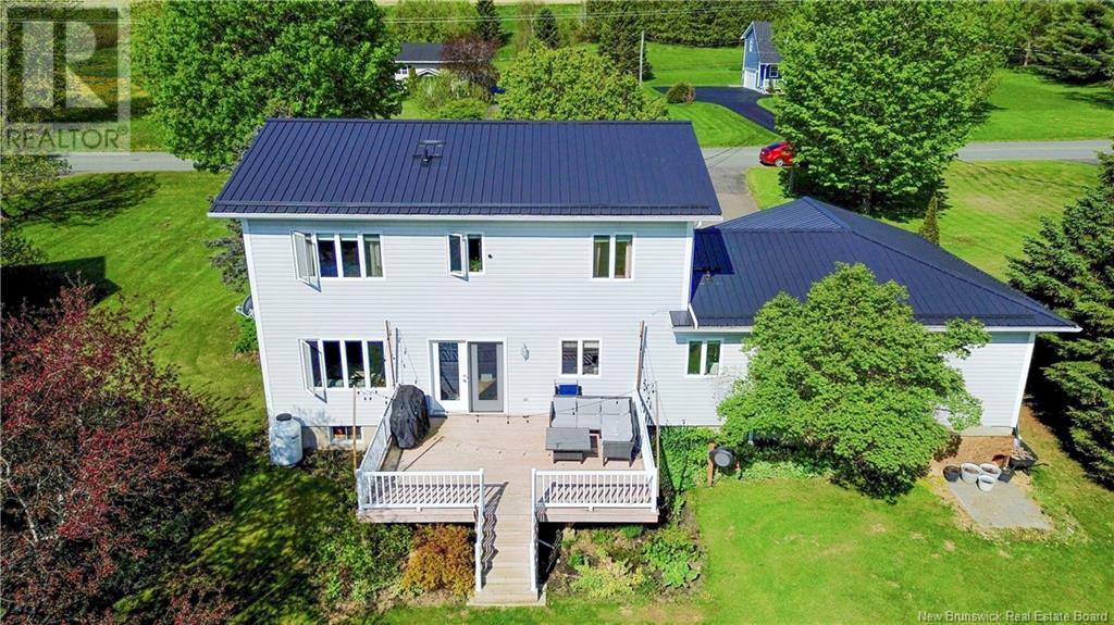 451 Riverview Drive, Florenceville-Bristol, New Brunswick  E7L 3N1 - Photo 4 - NB119303