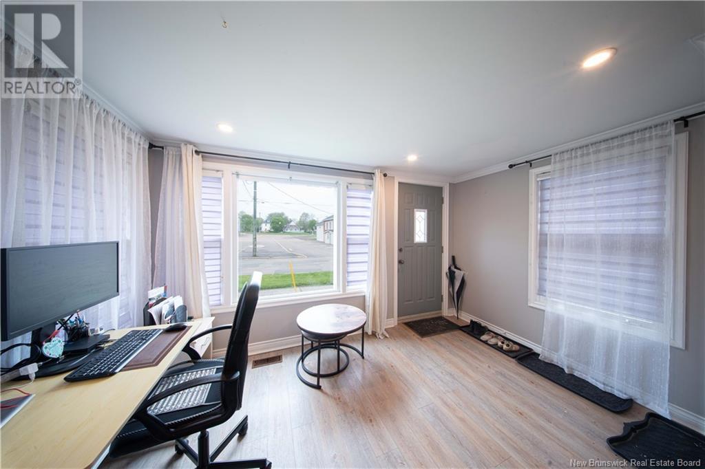 89 Broadway Street, Moncton, New Brunswick  E1A 3Y1 - Photo 4 - NB119266