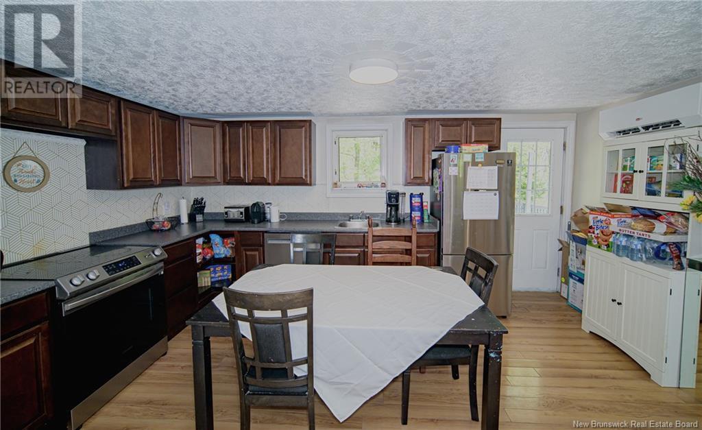 95 Mcminniman Court, Fredericton, New Brunswick  E3A 8S5 - Photo 5 - NB118854