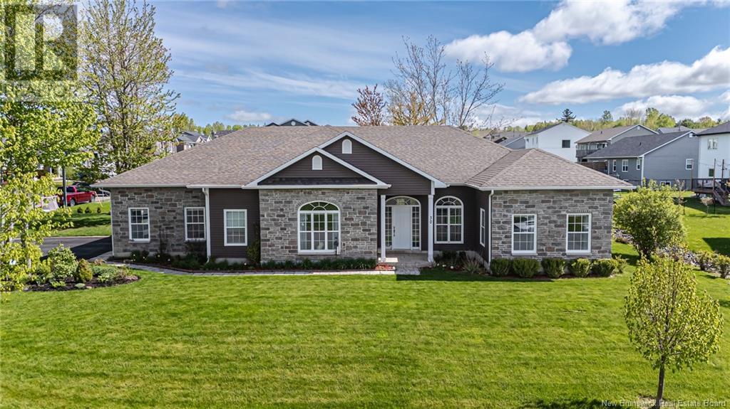 30 Reba Crescent, Fredericton, New Brunswick  E3G 0B5 - Photo 1 - NB119289