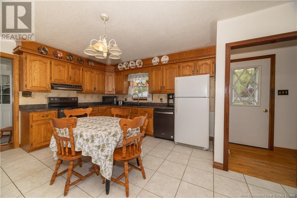 12 Wellington Court, Fredericton, New Brunswick  E3A 4R2 - Photo 6 - NB118857