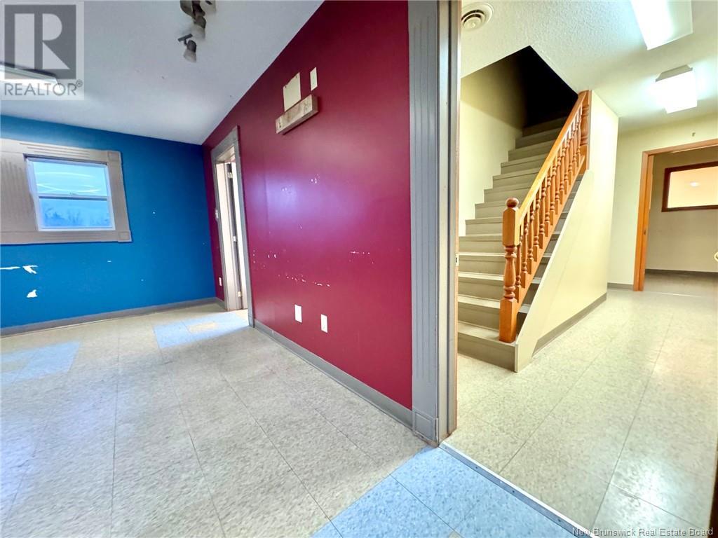 183 King Street, Miramichi, New Brunswick  E1N 2P1 - Photo 13 - NB119487