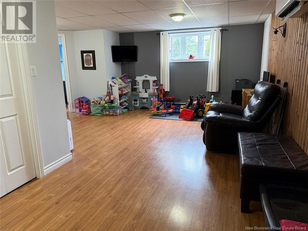 9 Banville Street, Saint-Quentin, New Brunswick  E8A 1A6 - Photo 11 - NB119302