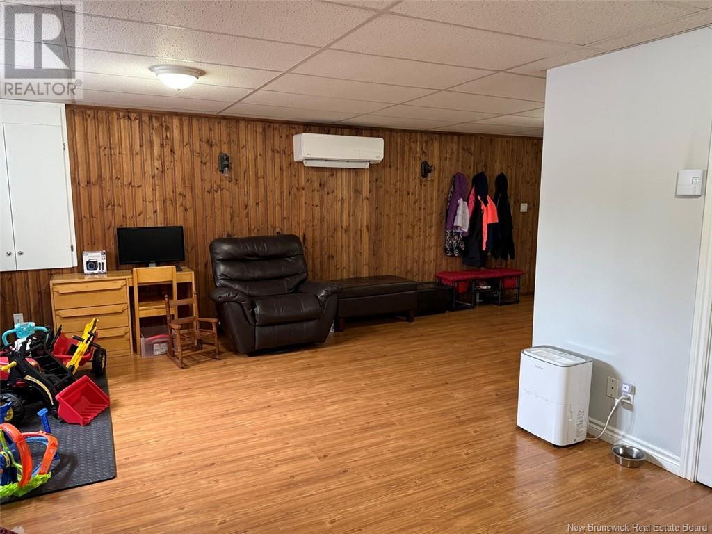 9 Banville Street, Saint-Quentin, New Brunswick  E8A 1A6 - Photo 12 - NB119302