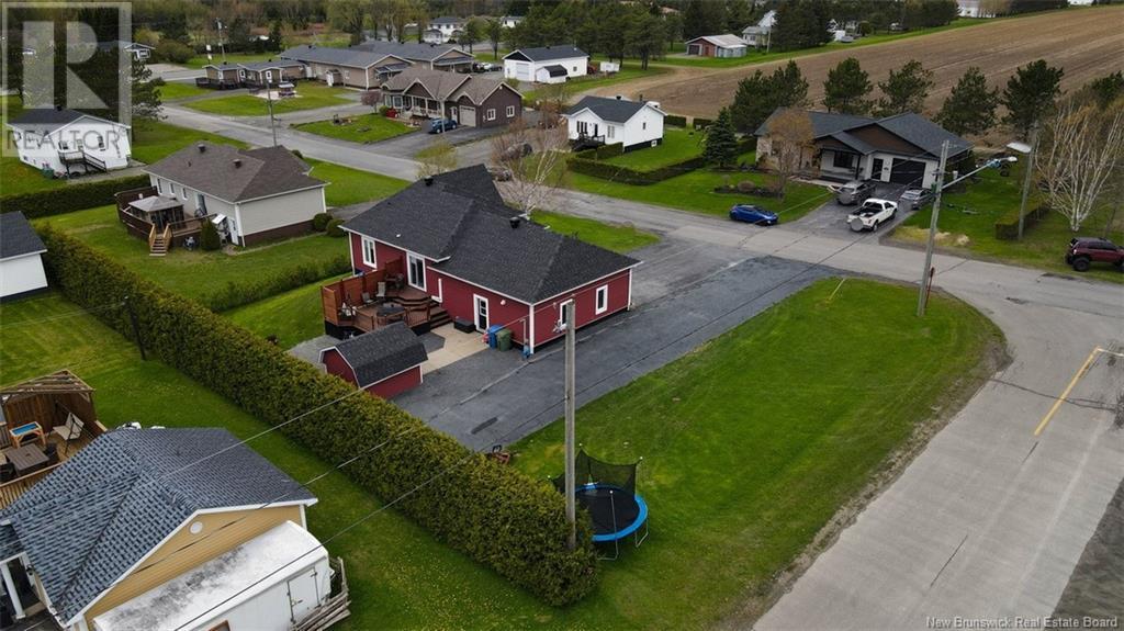 9 Banville Street, Saint-Quentin, New Brunswick  E8A 1A6 - Photo 32 - NB119302