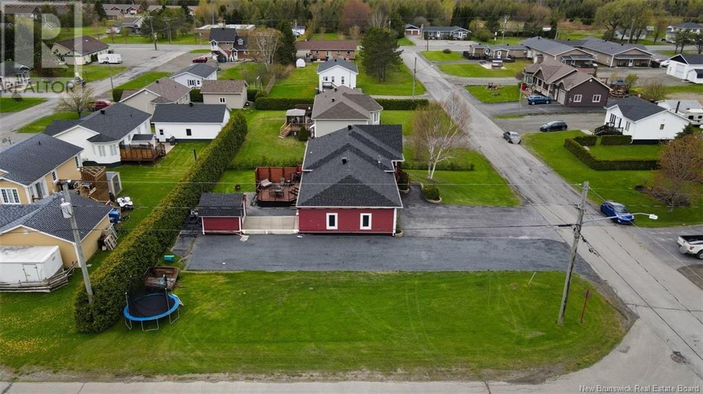 9 Banville Street, Saint-Quentin, New Brunswick  E8A 1A6 - Photo 33 - NB119302